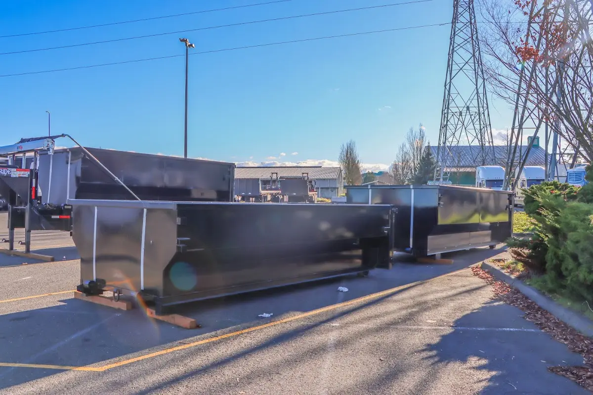 Professional dumpster rental and junk removal service in Dakota Dunes